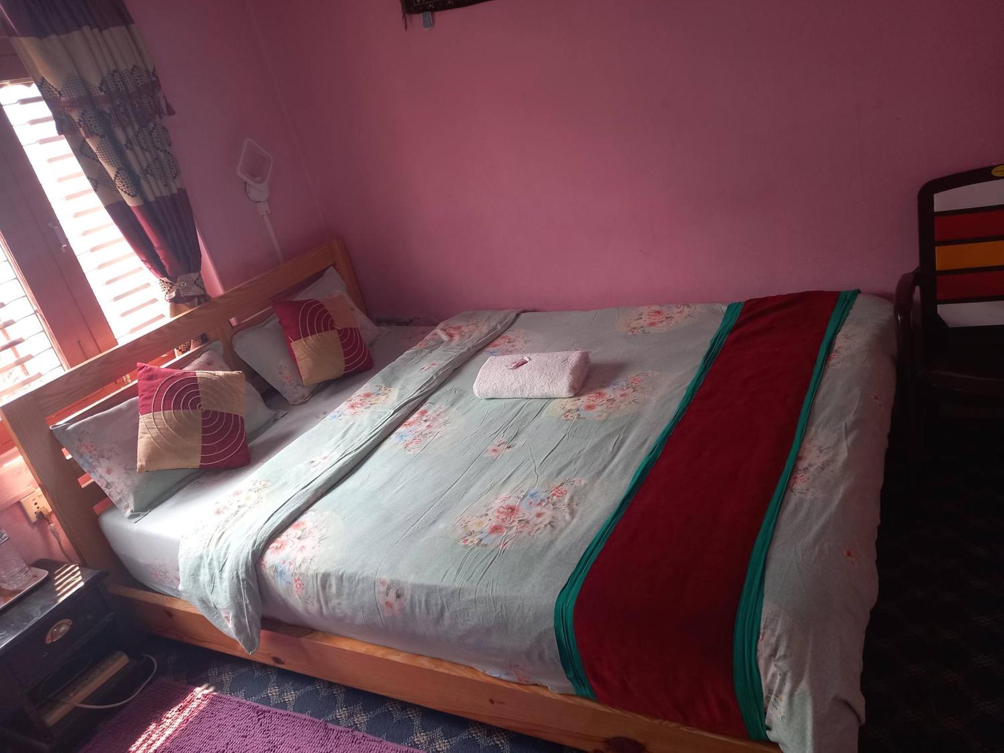 Galaxy Inn Guest House Pokhara Eksteriør bilde