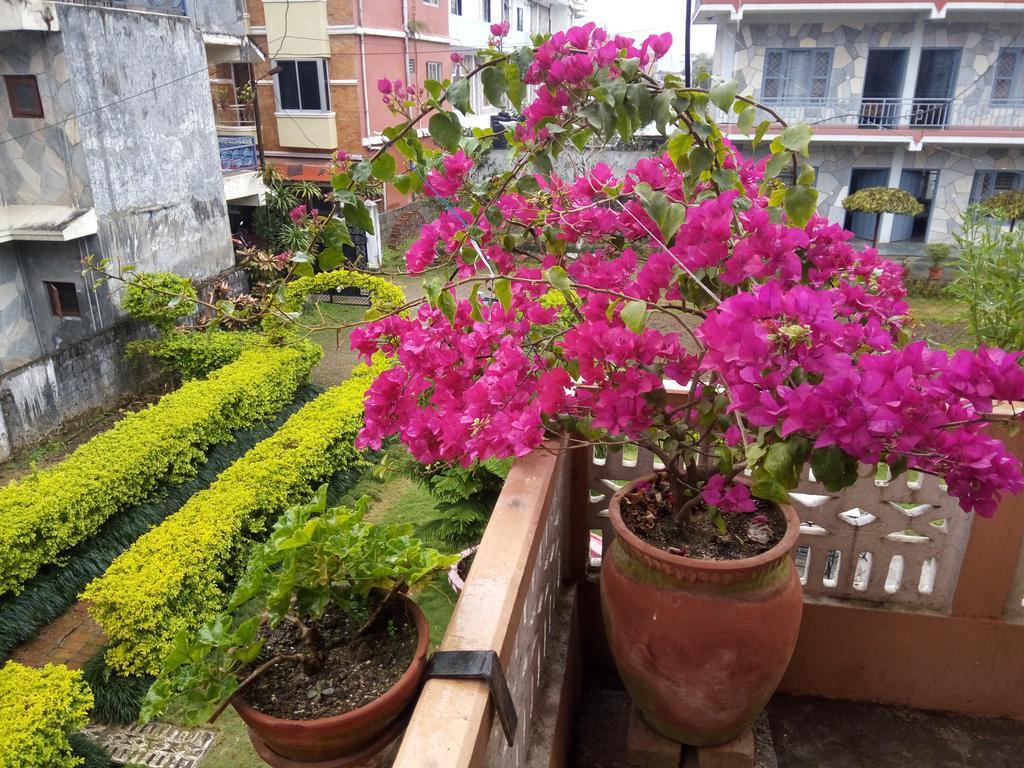 Galaxy Inn Guest House Pokhara Eksteriør bilde